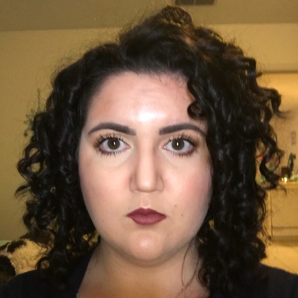 Meet your Posher, Megan - Picture 1 of 1